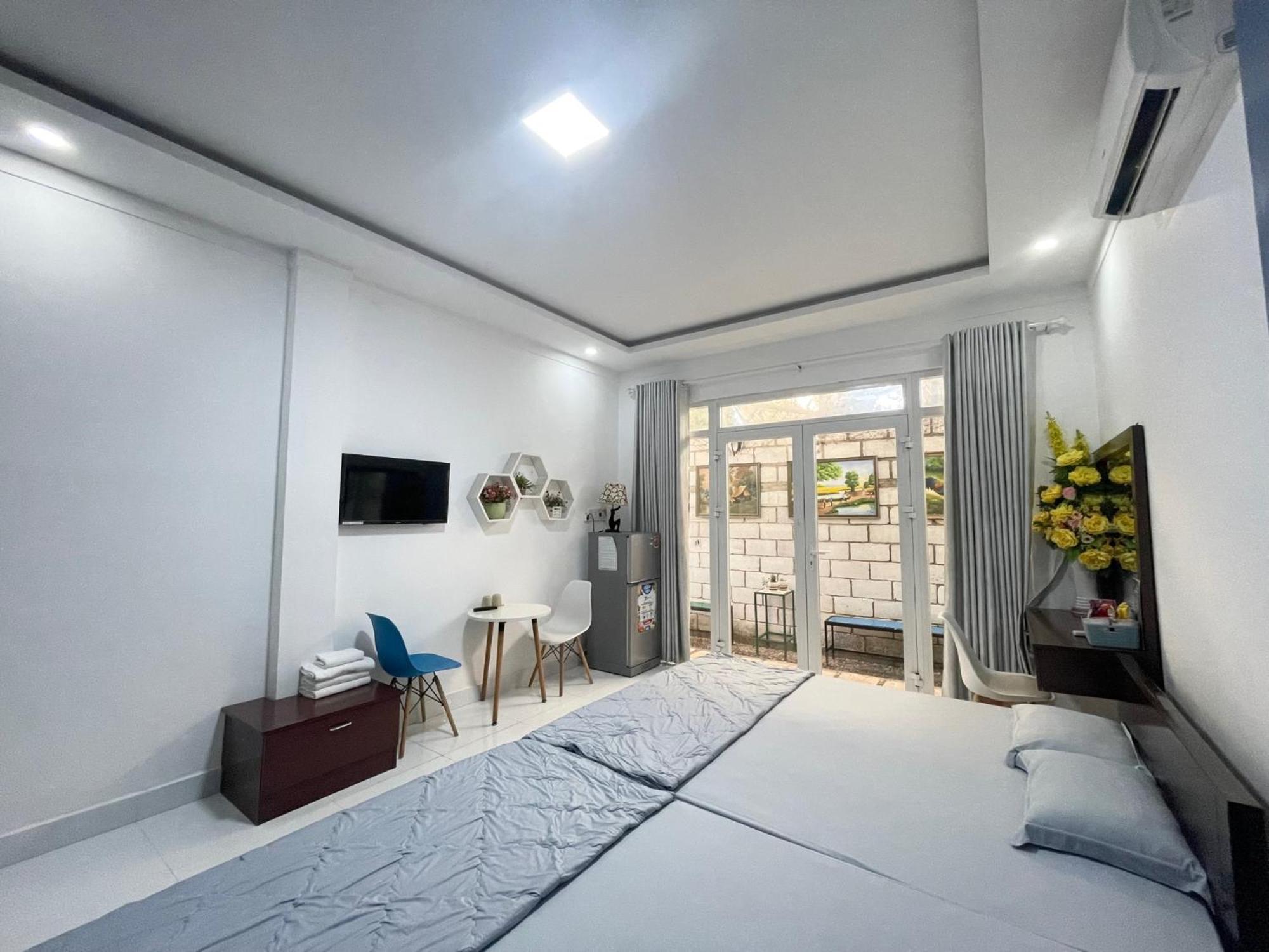 Zan Homestay Буонметхуот Экстерьер фото